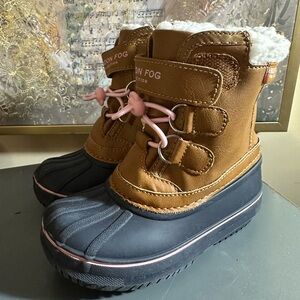 London Fog Osterley Toddler Size 8 Tan and Black Winter Boots with Pink Accents